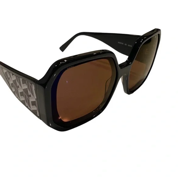 MCM Geometric Sunglasses 709S 002-Gradient-Black/White Leather Inserts MCM Worldwide Women Shiny Black Geometric Sunglasses MW0018  main image 4